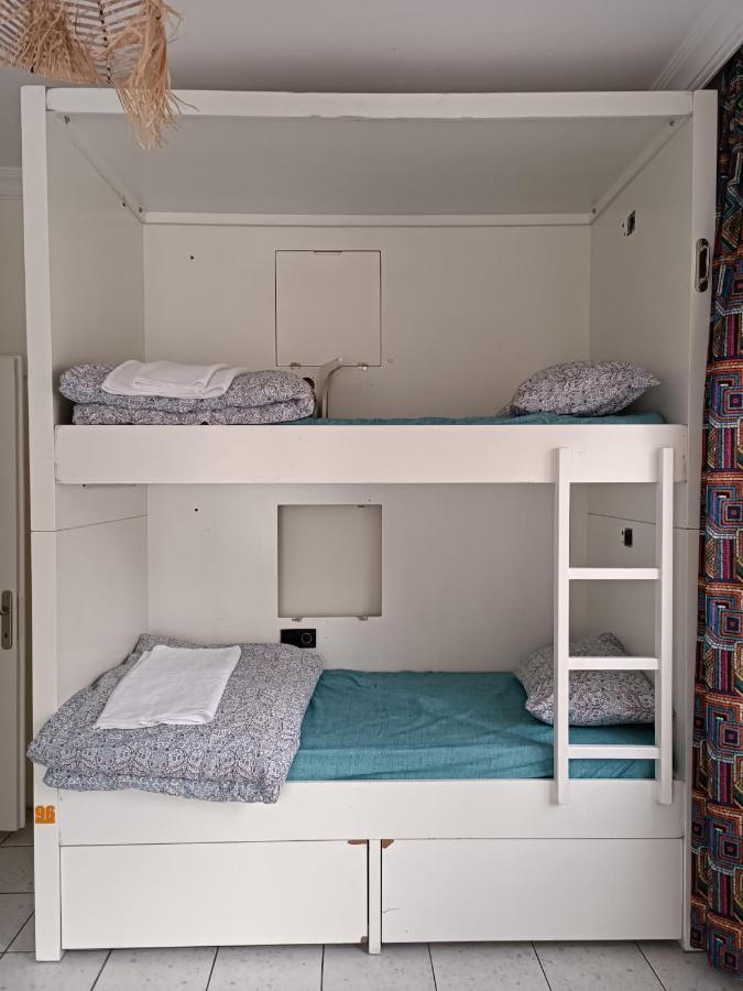 Deeps 2 Hostel